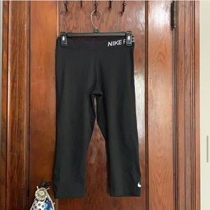 Nike Pro Capris